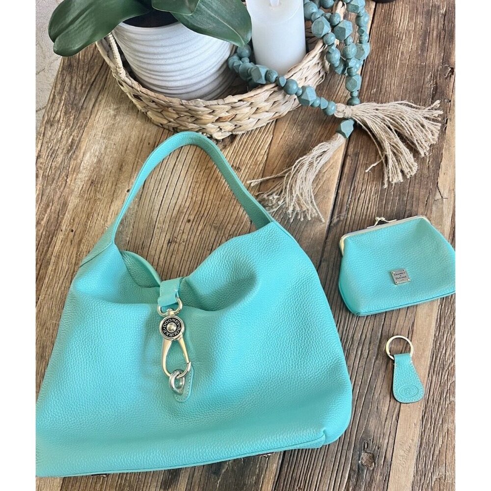 Dooney & Bourke Pebble Grain Logo Lock Sac Handbag Spearmint Tiffany Wallet Key